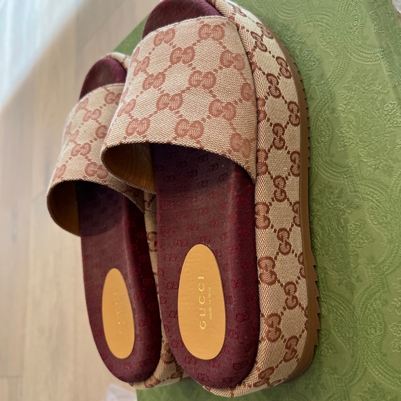 Gucci Shoes Gucci Womens Original Gg Slide Sandal Poshmark